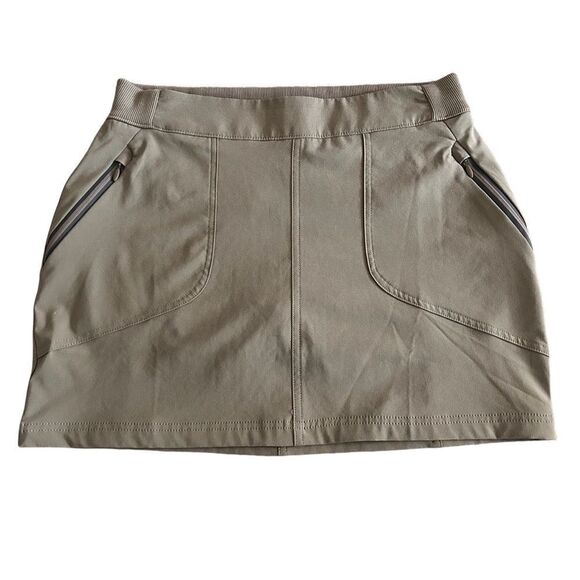 Columbia | Omni Shield Advanced Repellency Skort, Size M - Picture 1 of 7